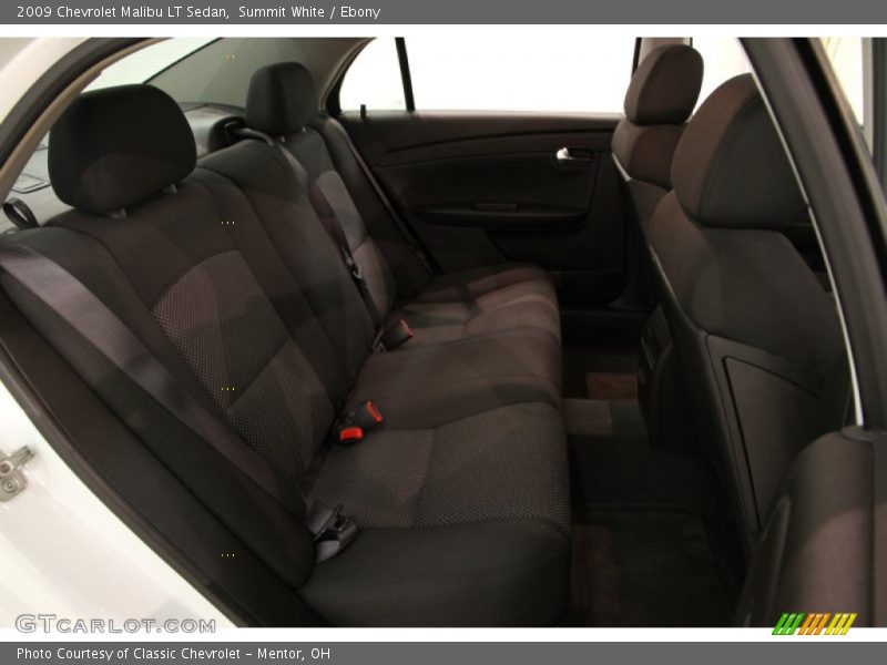 Summit White / Ebony 2009 Chevrolet Malibu LT Sedan