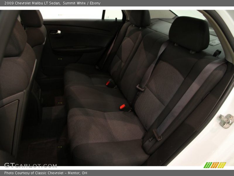 Summit White / Ebony 2009 Chevrolet Malibu LT Sedan