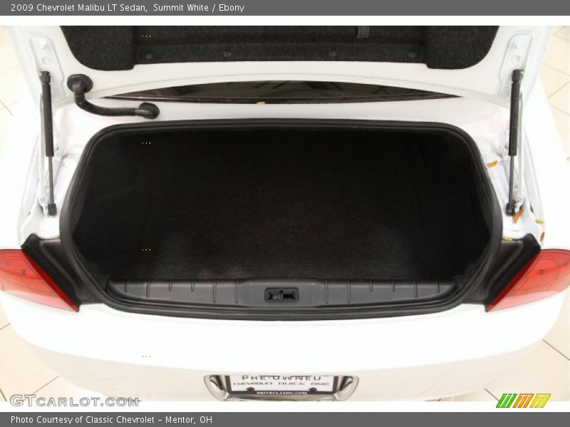 Summit White / Ebony 2009 Chevrolet Malibu LT Sedan