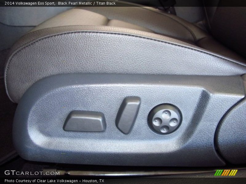 Black Pearl Metallic / Titan Black 2014 Volkswagen Eos Sport