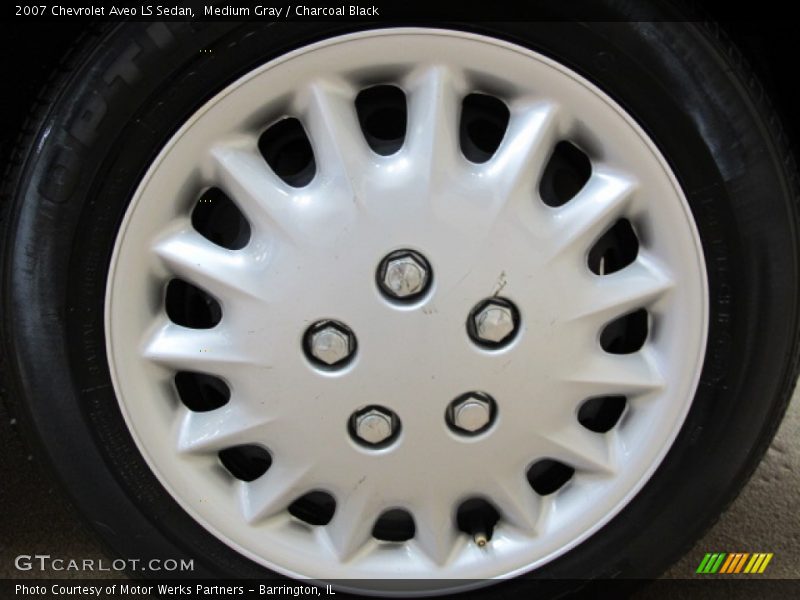 Medium Gray / Charcoal Black 2007 Chevrolet Aveo LS Sedan
