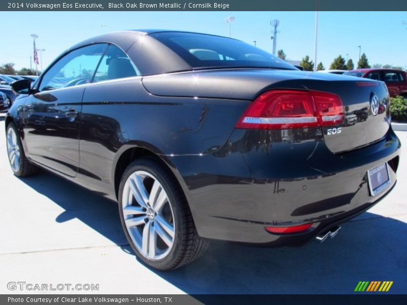 Black Oak Brown Metallic / Cornsilk Beige 2014 Volkswagen Eos Executive