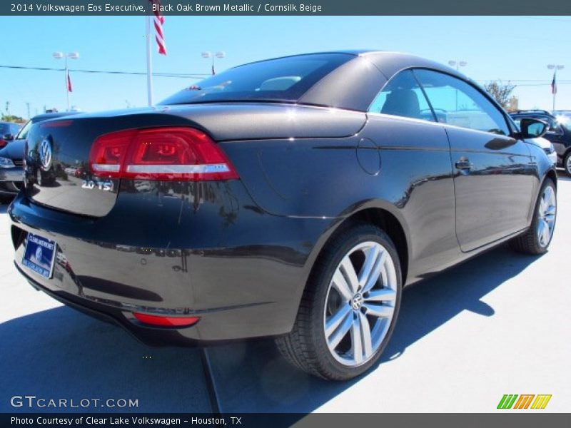 Black Oak Brown Metallic / Cornsilk Beige 2014 Volkswagen Eos Executive