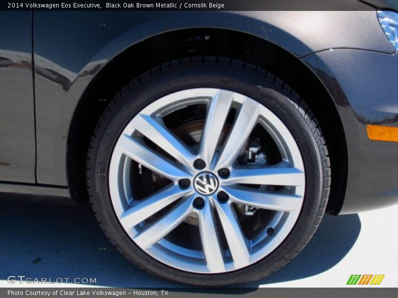 Black Oak Brown Metallic / Cornsilk Beige 2014 Volkswagen Eos Executive