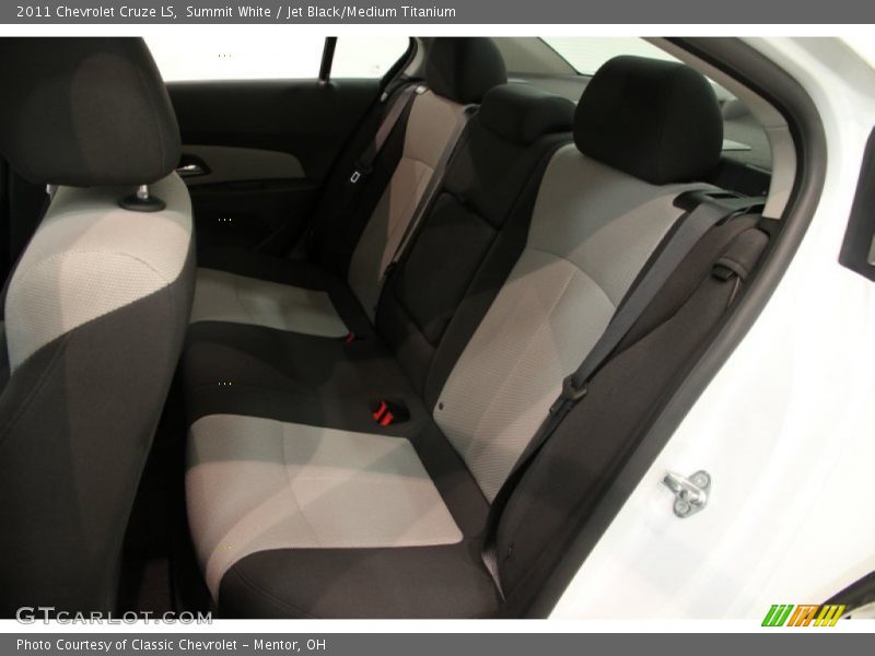 Summit White / Jet Black/Medium Titanium 2011 Chevrolet Cruze LS