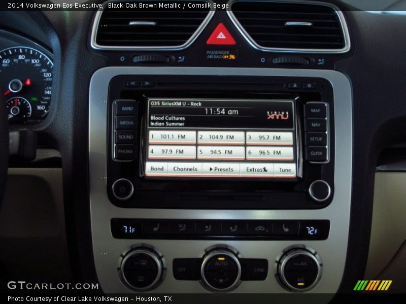 Black Oak Brown Metallic / Cornsilk Beige 2014 Volkswagen Eos Executive