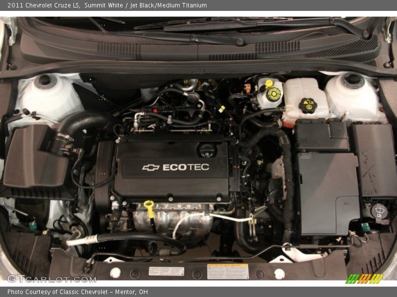 Summit White / Jet Black/Medium Titanium 2011 Chevrolet Cruze LS