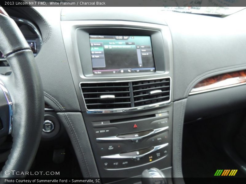 White Platinum / Charcoal Black 2013 Lincoln MKT FWD