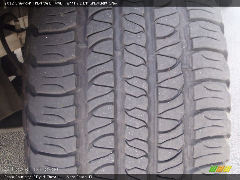 White / Dark Gray/Light Gray 2012 Chevrolet Traverse LT AWD