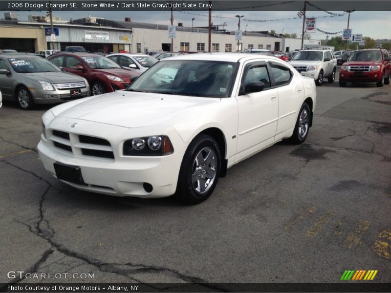 Stone White / Dark Slate Gray/Light Slate Gray 2006 Dodge Charger SE
