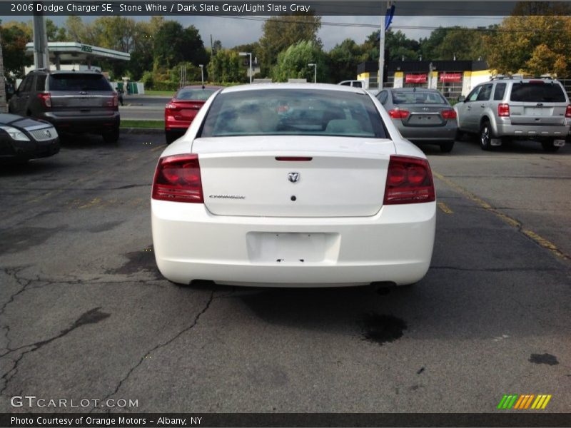 Stone White / Dark Slate Gray/Light Slate Gray 2006 Dodge Charger SE