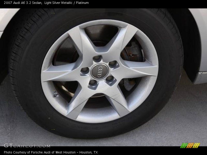 Light Silver Metallic / Platinum 2007 Audi A6 3.2 Sedan
