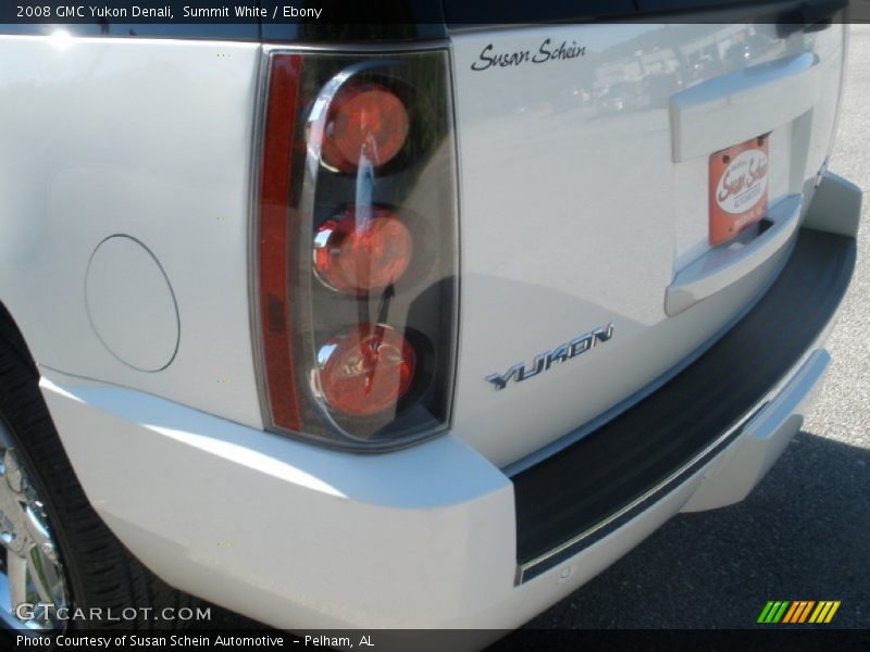 Summit White / Ebony 2008 GMC Yukon Denali