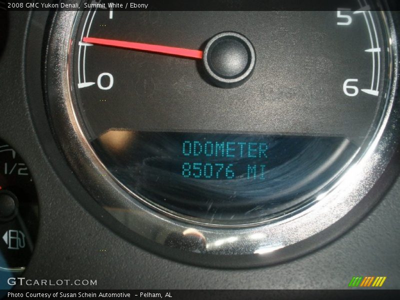 Summit White / Ebony 2008 GMC Yukon Denali