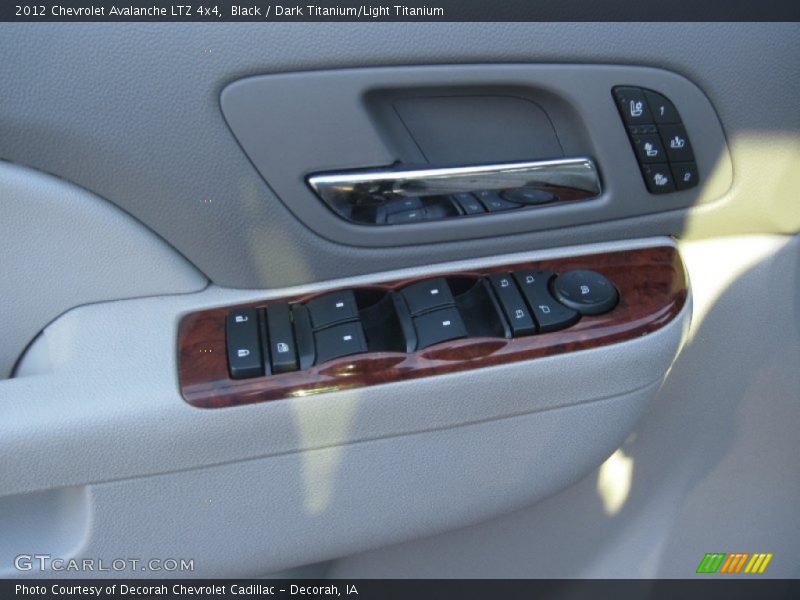 Black / Dark Titanium/Light Titanium 2012 Chevrolet Avalanche LTZ 4x4
