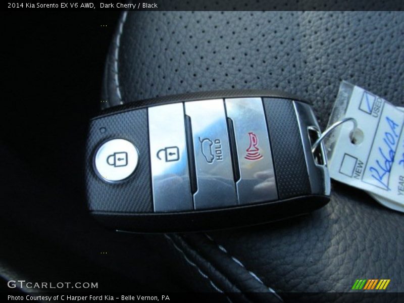 Keys of 2014 Sorento EX V6 AWD