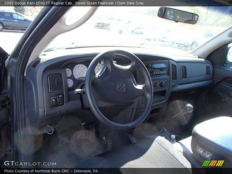 Forest Green Pearlcoat / Dark Slate Gray 2002 Dodge Ram 1500 ST Regular Cab