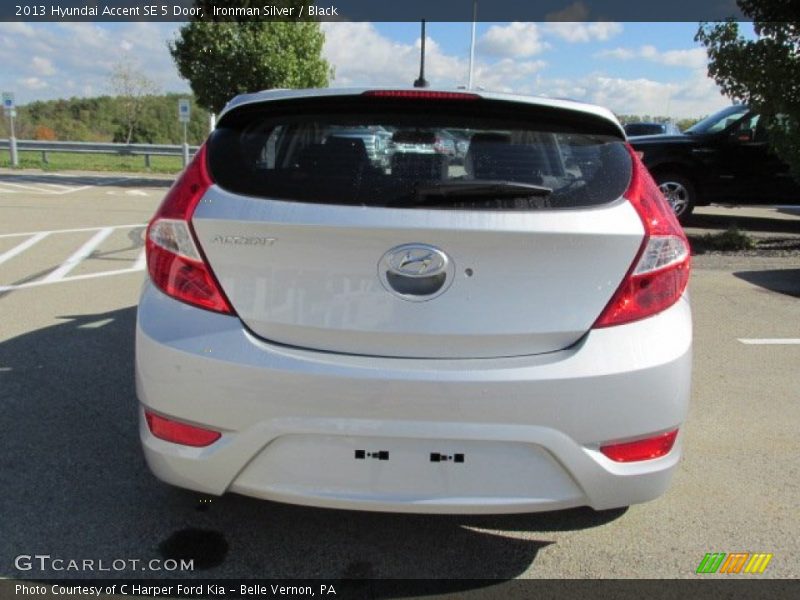 Ironman Silver / Black 2013 Hyundai Accent SE 5 Door