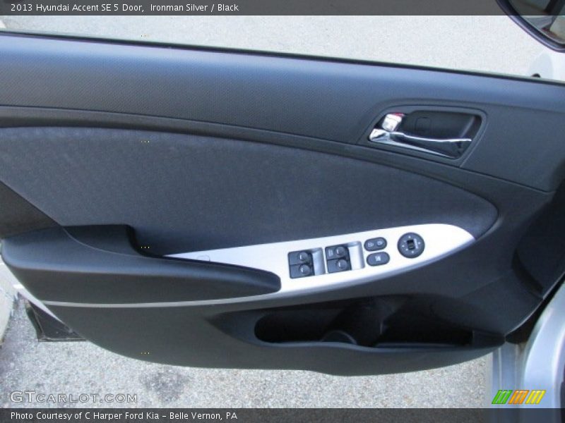 Ironman Silver / Black 2013 Hyundai Accent SE 5 Door
