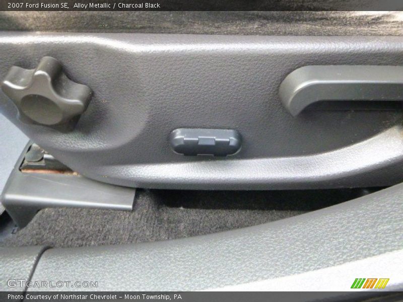 Alloy Metallic / Charcoal Black 2007 Ford Fusion SE