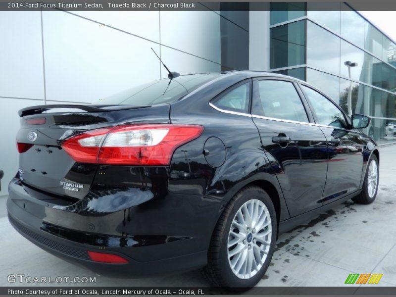 Tuxedo Black / Charcoal Black 2014 Ford Focus Titanium Sedan