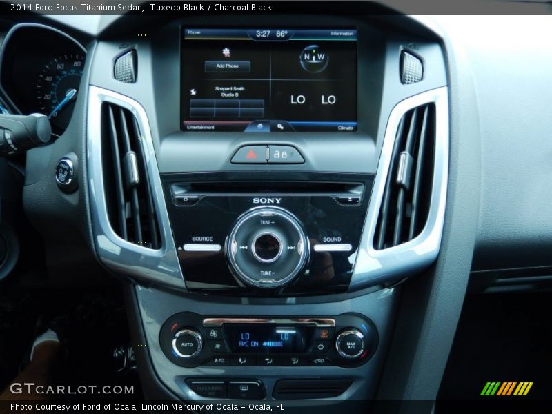 Tuxedo Black / Charcoal Black 2014 Ford Focus Titanium Sedan
