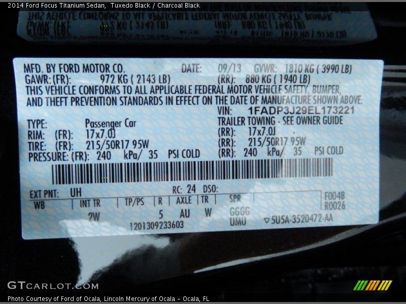 Tuxedo Black / Charcoal Black 2014 Ford Focus Titanium Sedan