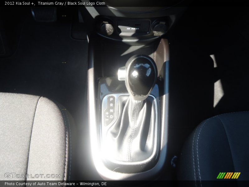 Titanium Gray / Black Soul Logo Cloth 2012 Kia Soul +