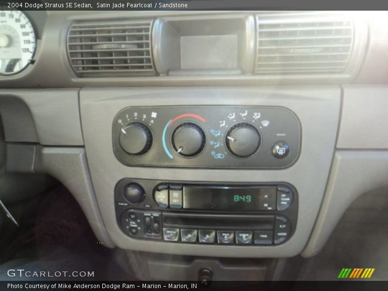 Satin Jade Pearlcoat / Sandstone 2004 Dodge Stratus SE Sedan