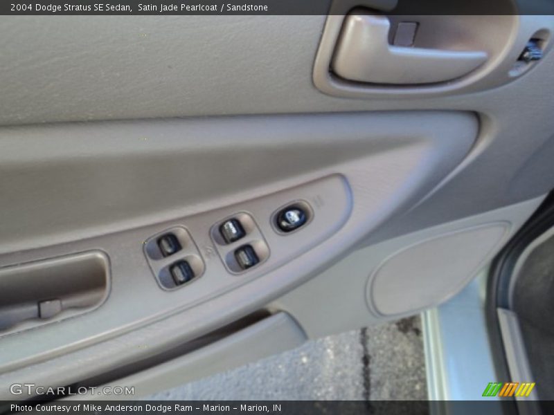 Satin Jade Pearlcoat / Sandstone 2004 Dodge Stratus SE Sedan