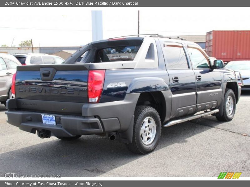 Dark Blue Metallic / Dark Charcoal 2004 Chevrolet Avalanche 1500 4x4