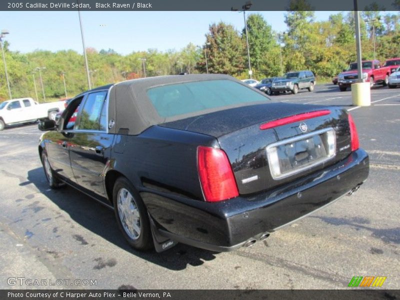 Black Raven / Black 2005 Cadillac DeVille Sedan