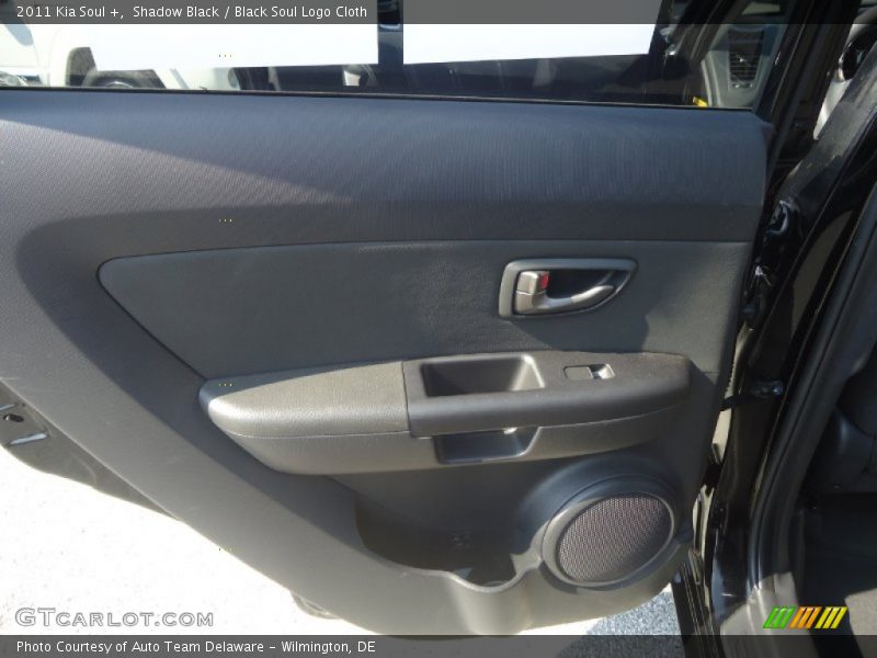 Shadow Black / Black Soul Logo Cloth 2011 Kia Soul +