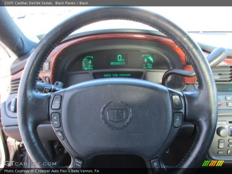 Black Raven / Black 2005 Cadillac DeVille Sedan