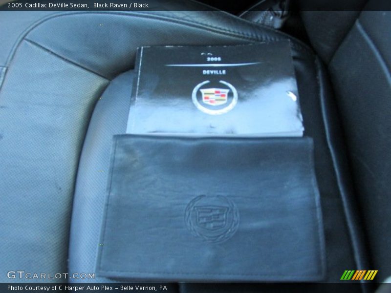 Black Raven / Black 2005 Cadillac DeVille Sedan