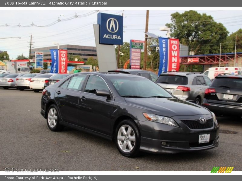 Magnetic Gray Metallic / Charcoal 2009 Toyota Camry SE