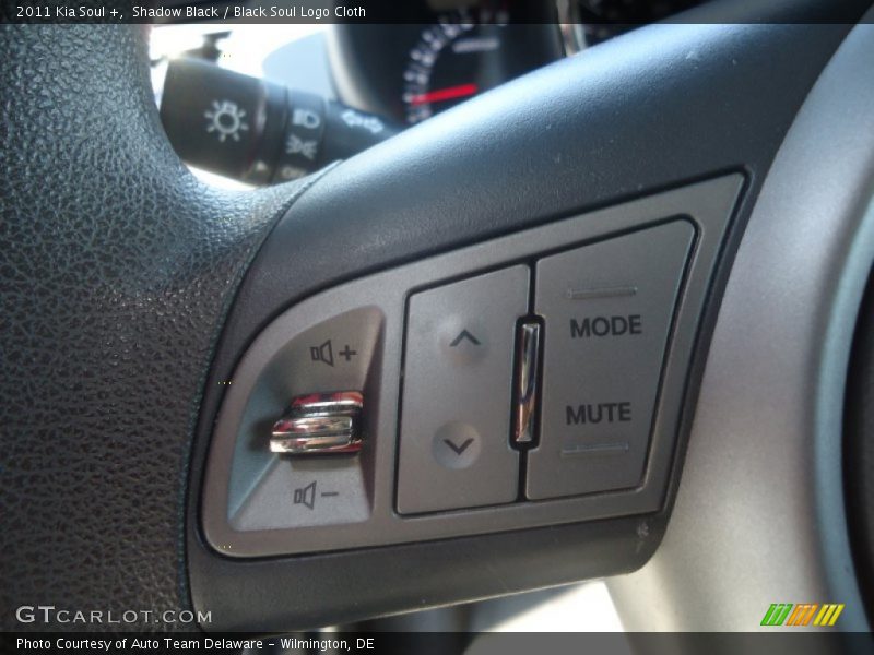 Shadow Black / Black Soul Logo Cloth 2011 Kia Soul +