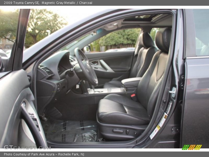 Magnetic Gray Metallic / Charcoal 2009 Toyota Camry SE