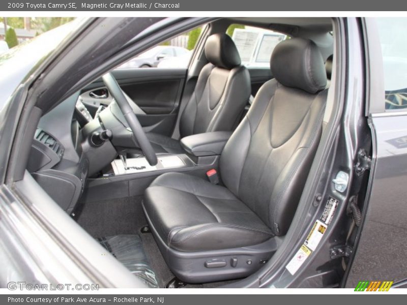 Magnetic Gray Metallic / Charcoal 2009 Toyota Camry SE