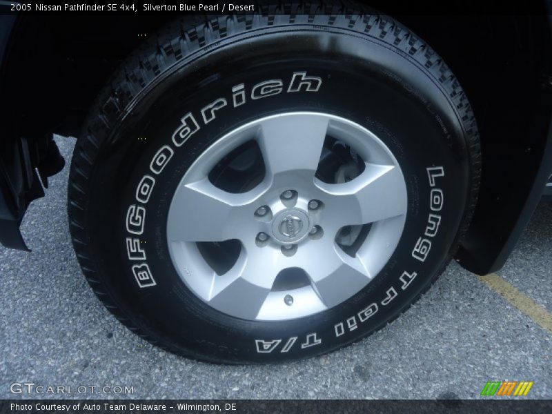 Silverton Blue Pearl / Desert 2005 Nissan Pathfinder SE 4x4