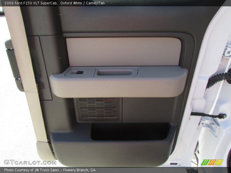 Oxford White / Camel/Tan 2009 Ford F150 XLT SuperCab