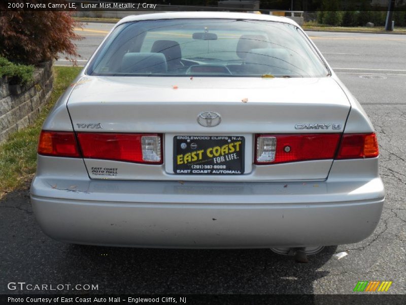 Lunar Mist Metallic / Gray 2000 Toyota Camry LE