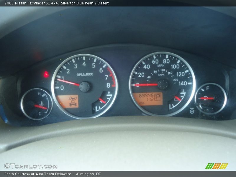 Silverton Blue Pearl / Desert 2005 Nissan Pathfinder SE 4x4