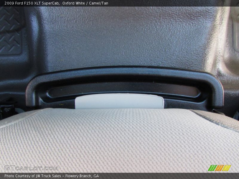 Oxford White / Camel/Tan 2009 Ford F150 XLT SuperCab