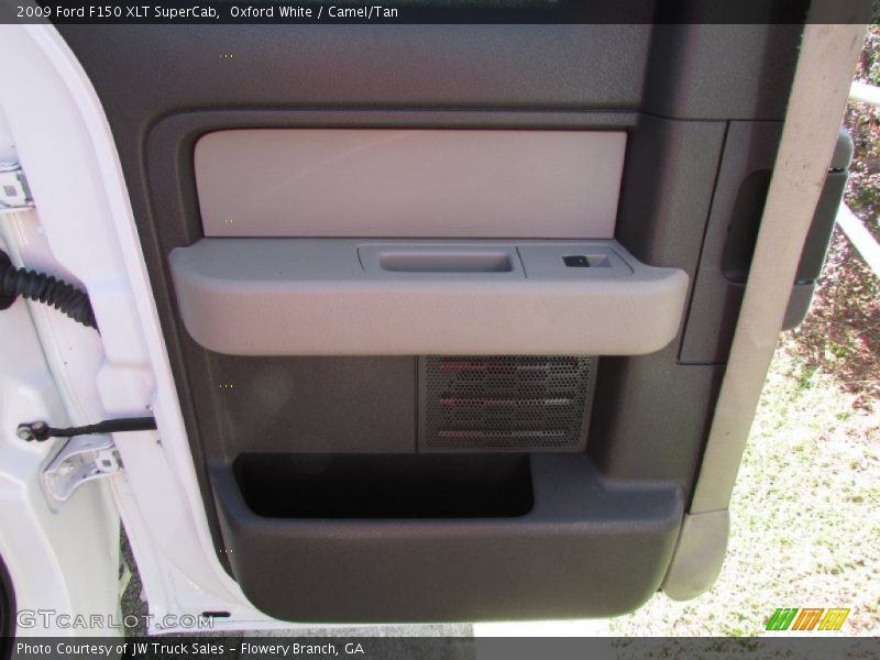Oxford White / Camel/Tan 2009 Ford F150 XLT SuperCab