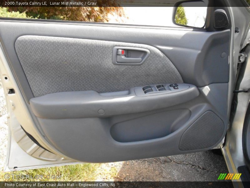 Lunar Mist Metallic / Gray 2000 Toyota Camry LE
