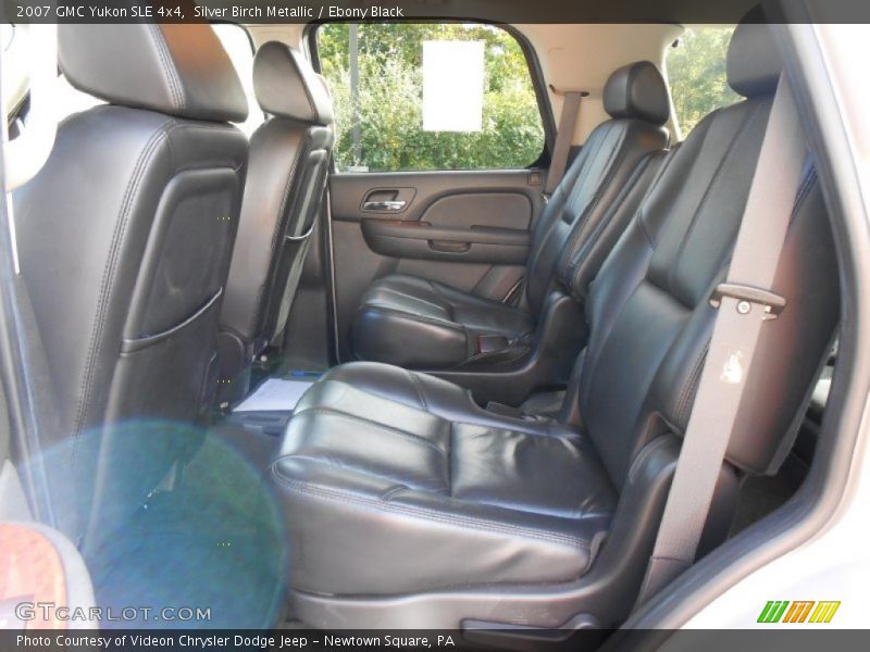 Silver Birch Metallic / Ebony Black 2007 GMC Yukon SLE 4x4