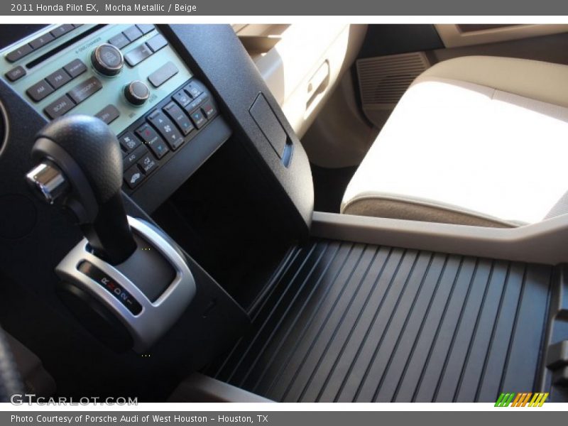 Mocha Metallic / Beige 2011 Honda Pilot EX