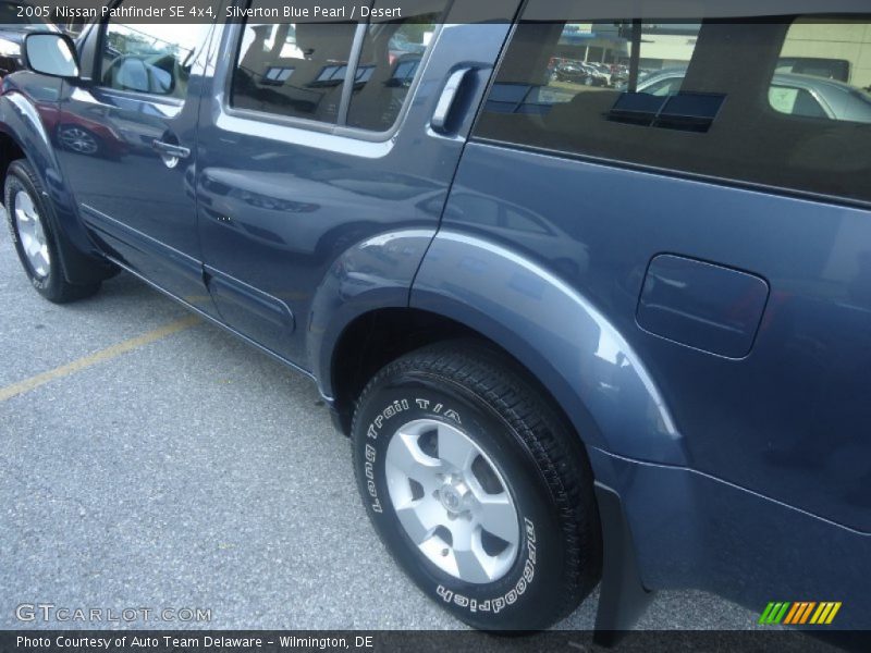 Silverton Blue Pearl / Desert 2005 Nissan Pathfinder SE 4x4