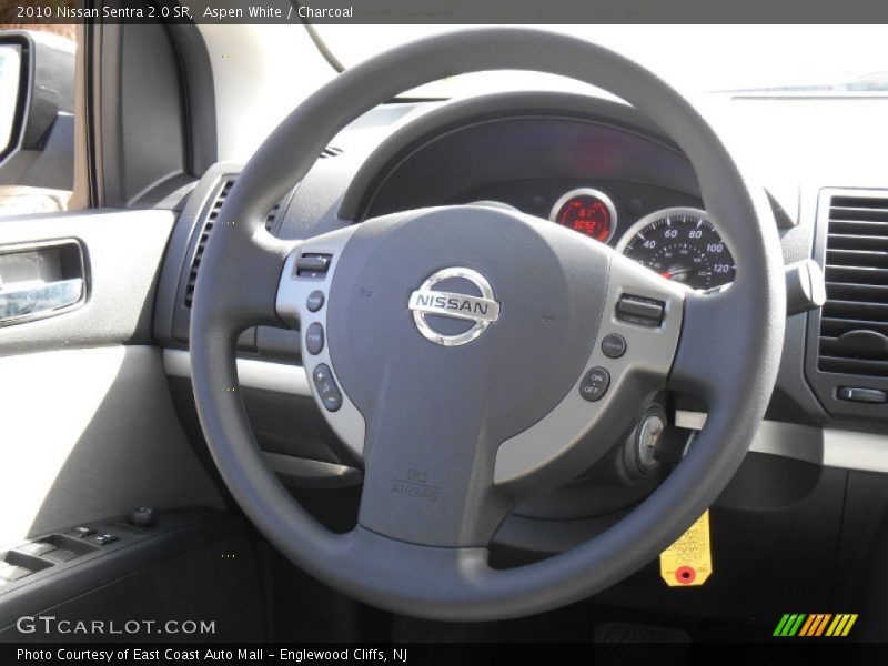 Aspen White / Charcoal 2010 Nissan Sentra 2.0 SR